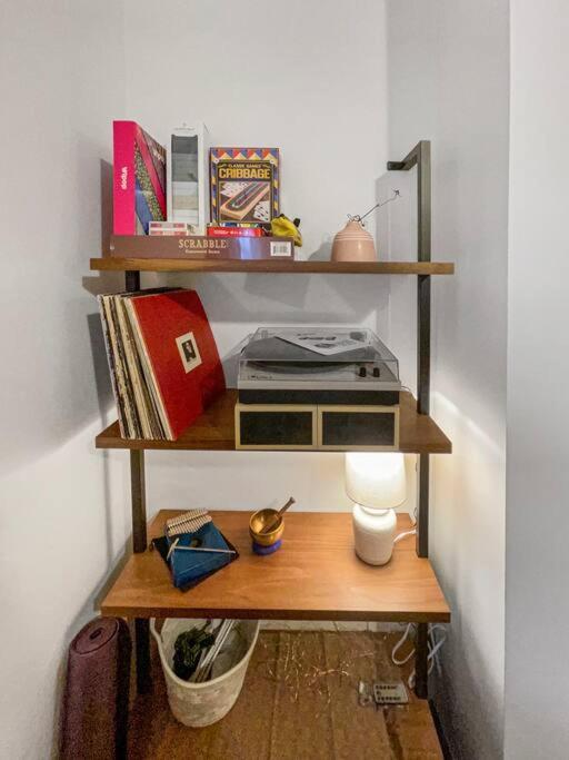 Breezy Hill Eccentric Studio Cottage Accord Luaran gambar