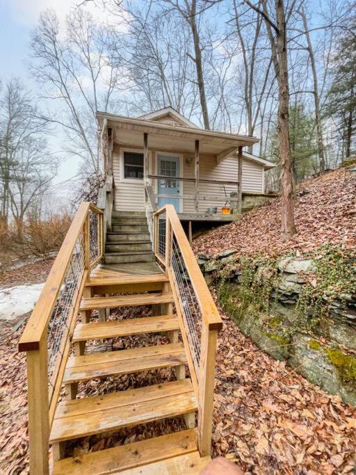 Breezy Hill Eccentric Studio Cottage Accord Luaran gambar